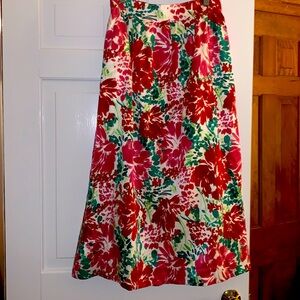 Never been worn. Vineyard vines skirt